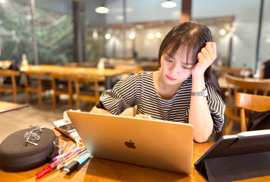 MM888 Việt Nam Tải App ngành Báo chí khó xin việc sau khi ra trường. Ảnh minh họa: Thùy Linh dam-me-lua-chon-va-nga-re-2.jpg