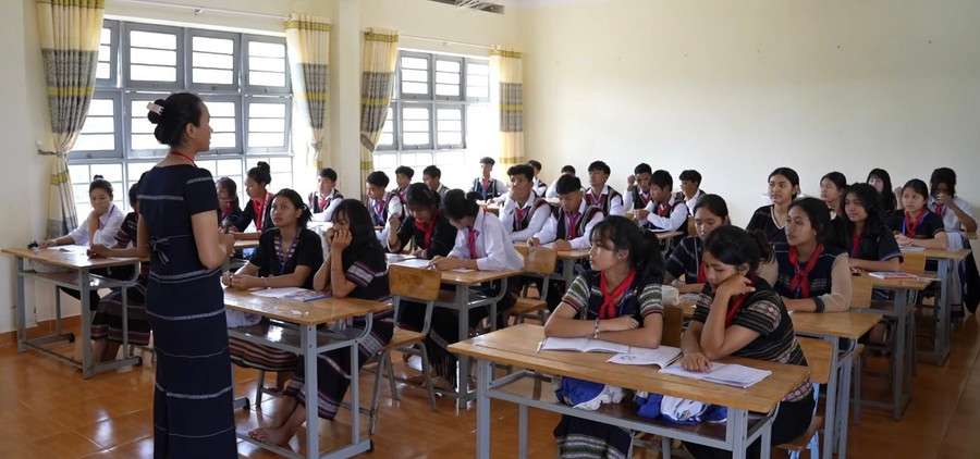 co-giao-tre-mang-van-hoa-kho-vao-bai-giang-3.jpg