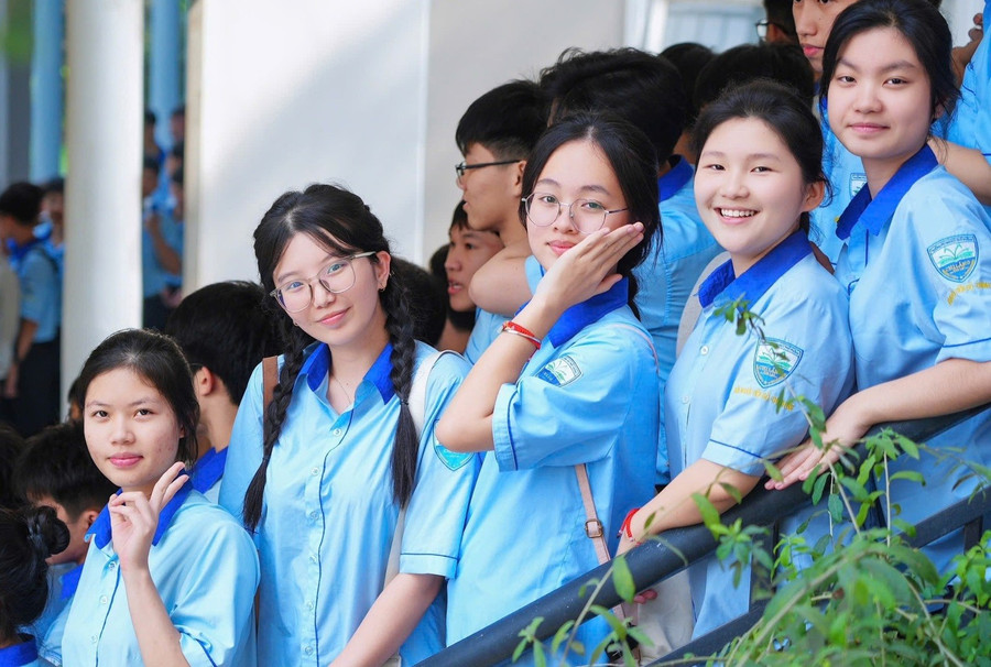 to-hop-xet-tuyen-thay-doi-1-2716.jpg
