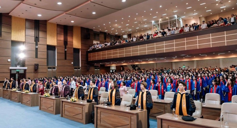 Lễ MM88dangnhap nhà cái World Cup 2026 tiến sĩ, thạc sĩ, MM888 bảo mật tuyệt đối chính quy tại MM888 bảo mật tuyệt đối Kinh tế TPHCM năm 2025. Ảnh minh họa: UEH dao-tao-tien-si-4.jpg