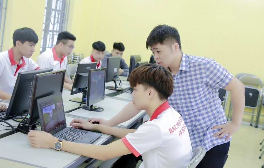 Ảnh minh họa INT. chuyen-doi-so-trong-giao-duc-nghe-nghiep-giao-duc-thuong-xuyen2.jpg