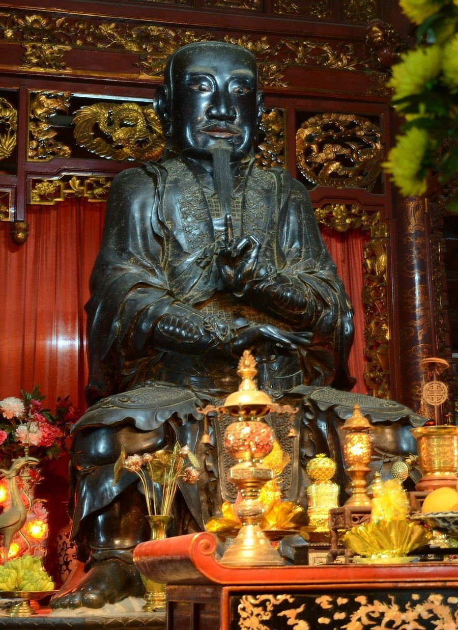 di-san-quan-dao-giao-1.jpg