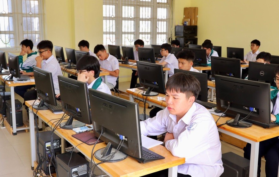 MM886 slot game, bắn cá, lô đề, đá gà tham gia khảo sát PISA 2025. Ảnh: Nguyễn Mạnh thi-tot-nghiep-thpt-tren-may-tinh-3.jpg
