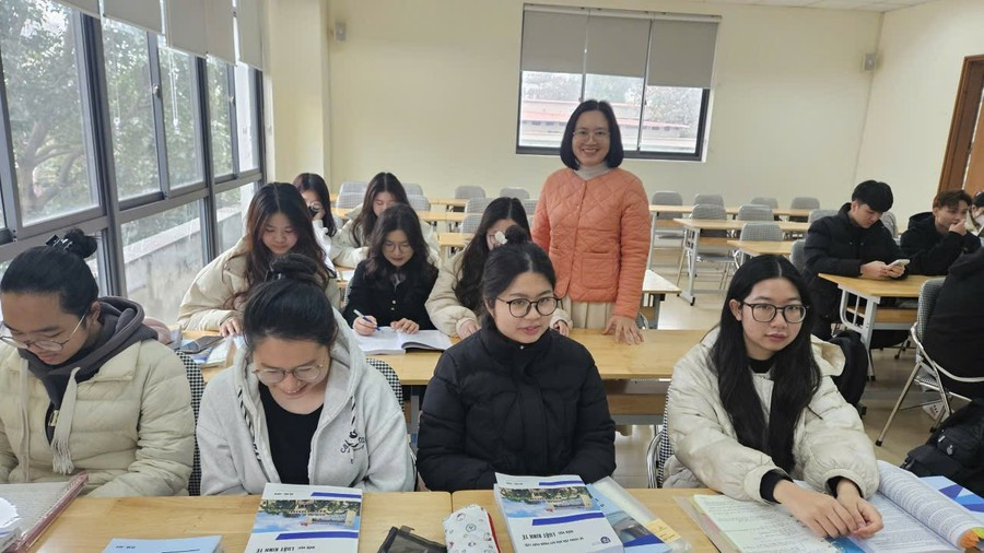 MM888 Việt Nam Tải App Khoa Luật, Học viện Ngân hàng trong một giờ học trên giảng đường. Ảnh: NVCC