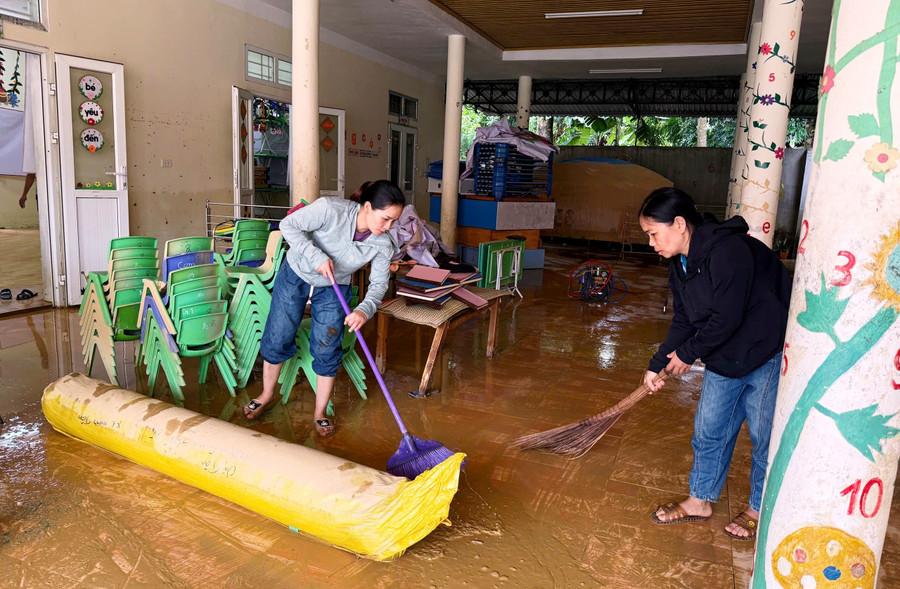 Trung Tâm Đăng Nhập MM88 Chính Thức Mới Trường Mầm non Thiết Ống, tỉnh Thanh Hóa dọn dẹp vệ sinh sau bão. quyet-tam-som-on-sinh-day-hoc-1.jpg