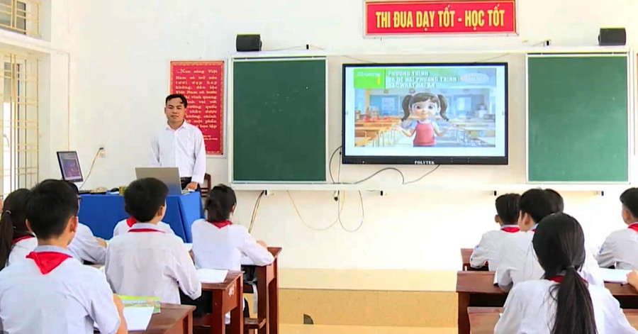 Tiết học ứng dụng AI vào thiết kế bài giảng của thầy Đặng Văn Phương (Trung Tâm Đăng Nhập MM88 Chính Thức Mới Trường THCS Thái Phương).