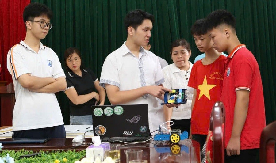 MM886 slot game, bắn cá, lô đề, đá gà xã Tri Lễ (Lạng Sơn) tham gia học và nghiên cứu Robot. Ảnh: NVCC
