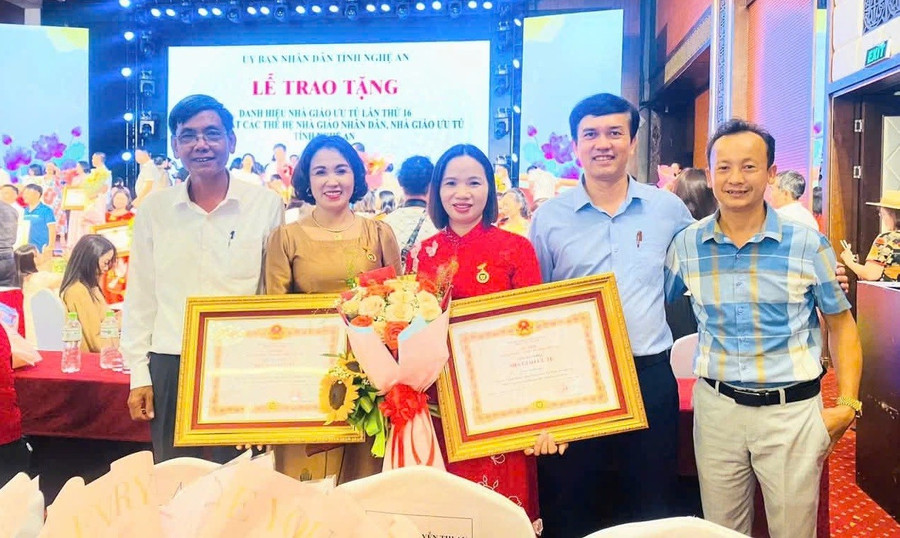 trao-truyen-yeu-thuong-va-tri-thuc-2.jpg