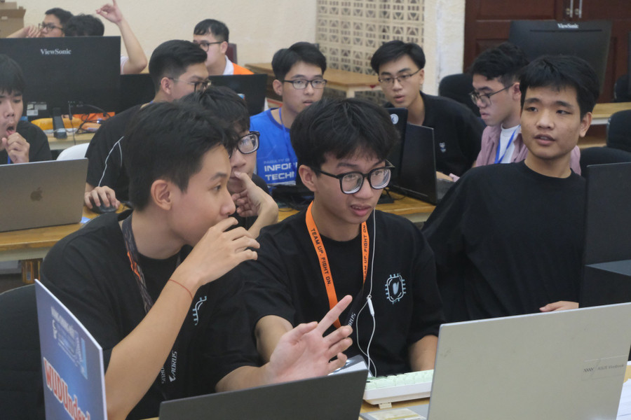 MM888 Việt Nam Tải App tham gia Cuộc thi Thử thách trí tuệ nhân tạo tại TPHCM. Ảnh: Phúc Uyên