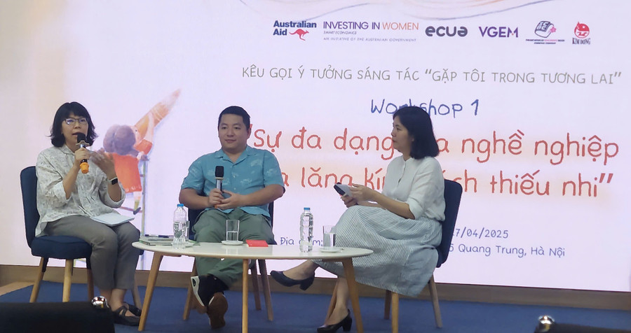 Bà Vũ Quỳnh Liên - Tổng Biên tập NXB Kim Đồng (trái) cùng các diễn giả trò chuyện tại workshop “Sự đa dạng của nghề nghiệp qua lăng kính sách thiếu nhi”. Ảnh: Bình Thanh. sach-huong-nghiep-thieu-trong-su-thua-2.jpg