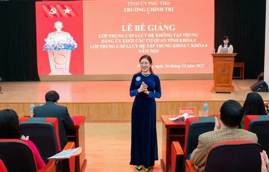 Trong chương trình hành động của mình, TS Bùi Thị Kim Tuyến xác định 4 nhiệm vụ trọng tâm. khat-vong-cong-hien-cho-giao-duc-vung-kho-2.jpg