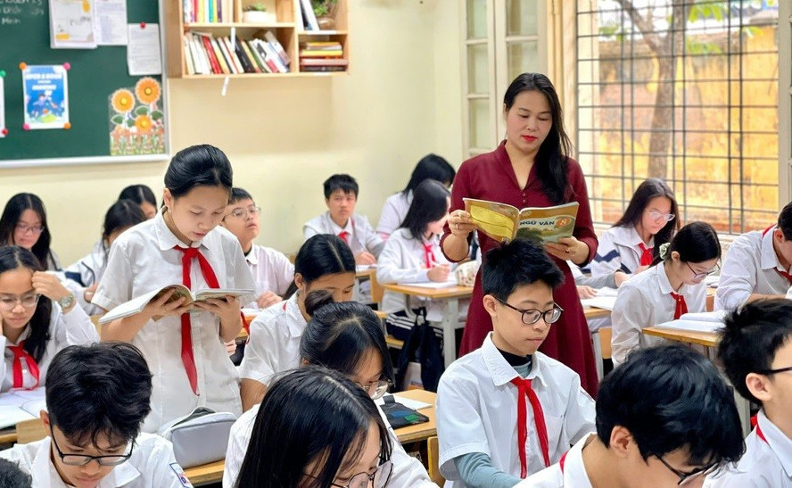 Giờ Ngữ văn của cô và trò Trường THCS Đống Đa (Hà Nội). Ảnh: ITN