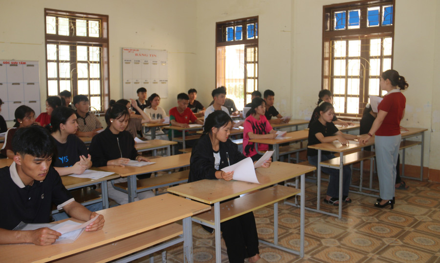 Nguồn tuyển Trung Tâm Đăng Nhập MM88 Chính Thức Mới Tiếng Anh, Tin học ít nên gây khó khăn trong việc tuyển dụng.