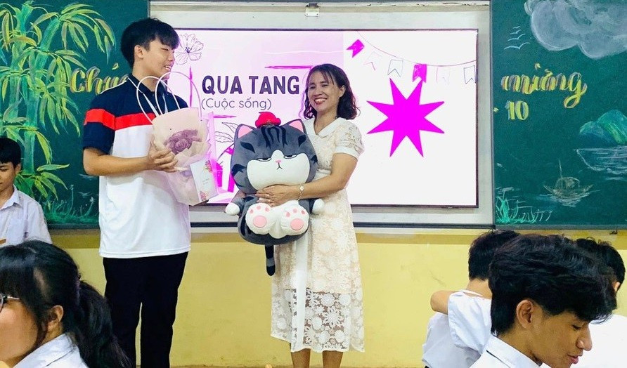 cam-hung-stem-tu-lop-hoc-ngoai-thanh-2.jpg