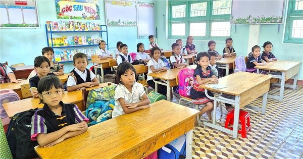 Ảnh minh họa INT. xay-truong-noi-tru-xa-bien-gioi2.jpg