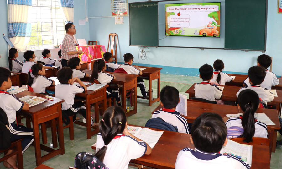 trien-khai-bo-sach-giao-khoa-thong-nhat-3.jpg