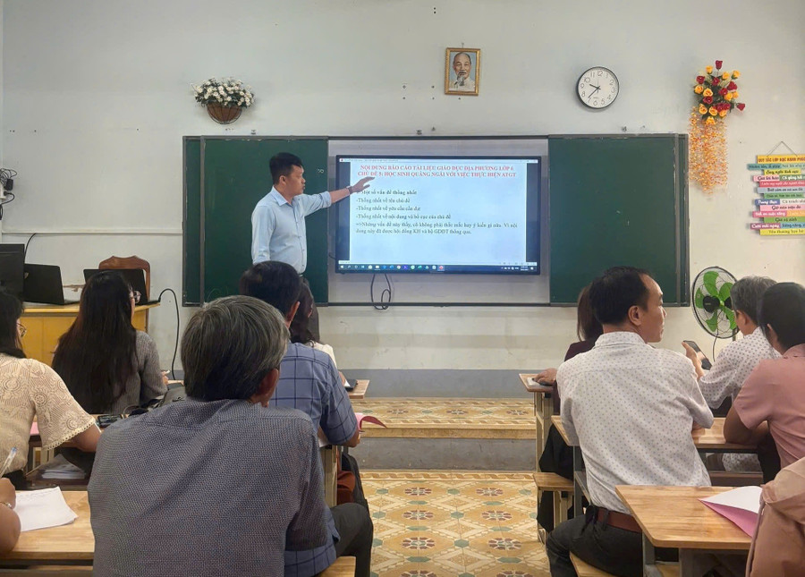 Trung Tâm Đăng Nhập MM88 Chính Thức Mới Quảng Ngãi tập huấn chương trình giáo dục địa phương sau sáp nhập. Ảnh: Dung Nguyễn day-hoc-giao-duc-dia-phuong-sau-sap-nhap-3.jpg