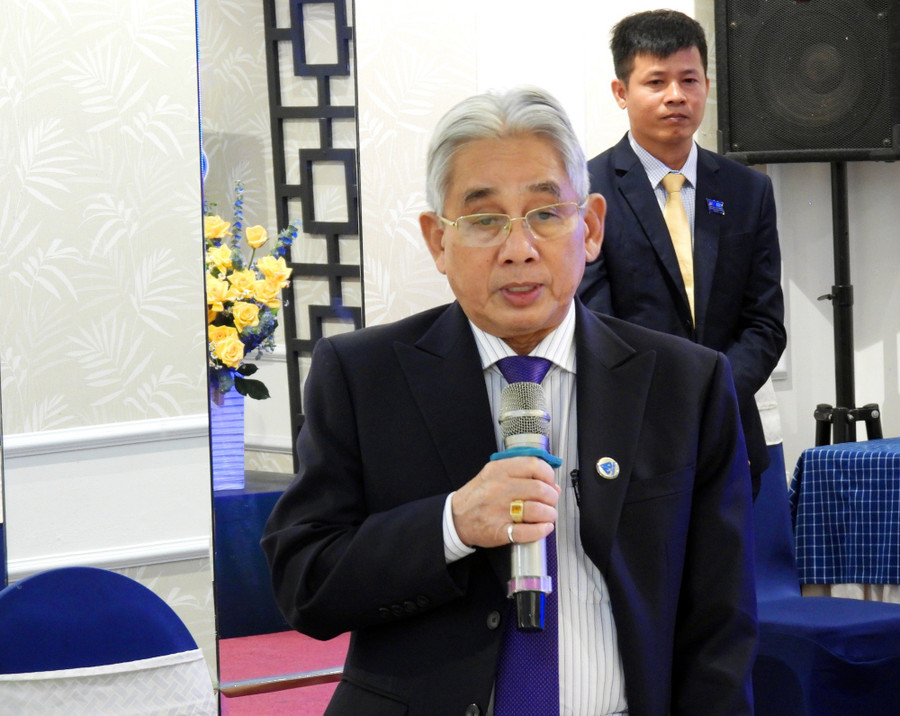 Nhà giáo ưu tú, PGS.TS Lương Minh Cừ, Bí thư Đảng ủy, Hiệu trưởng Trường ĐH Cửu Long phát biểu tại buổi lễ. dhcl-hop-tac-vien-pasteur-2.jpg