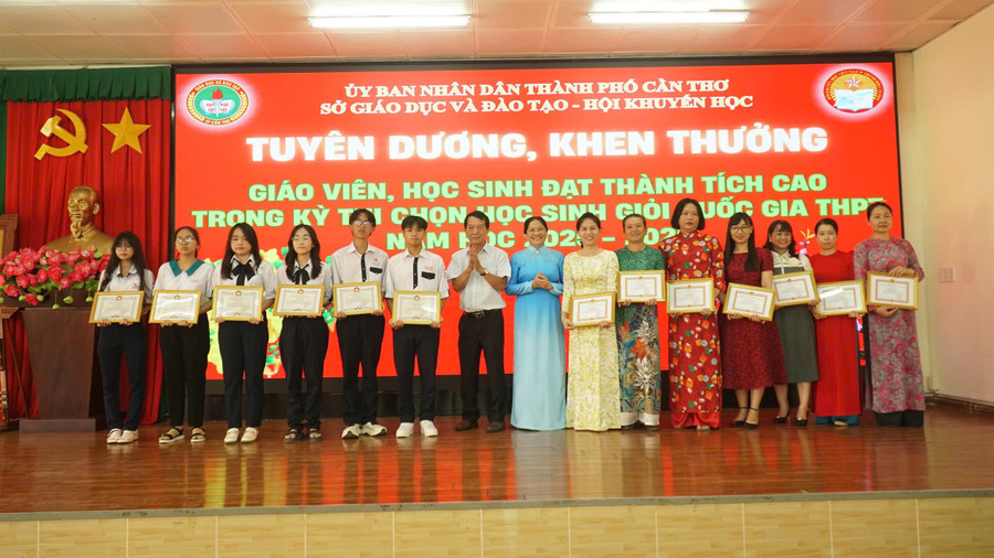 can-tho-tuyen-duong-hs-gioi-3.jpg