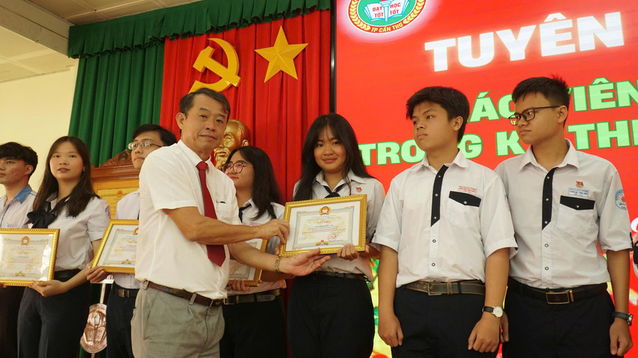 can-tho-tuyen-duong-hs-gioi-5.jpg