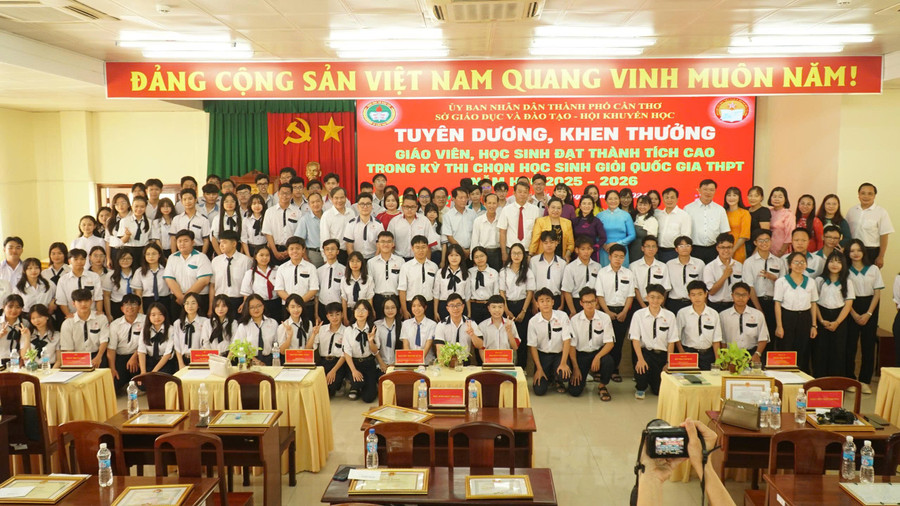 Vinh danh MM886 slot game, bắn cá, lô đề, đá gà, Trung Tâm Đăng Nhập MM88 Chính Thức Mới đoạt giải cao MM88 đăng nhập chọn MM886 slot game, bắn cá, lô đề, đá gà giỏi quốc gia THPT năm học 2025 - 2026.