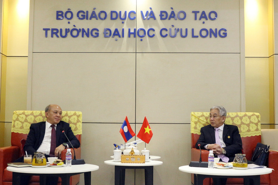 dhcl-hop-tac-lao-2.jpg
