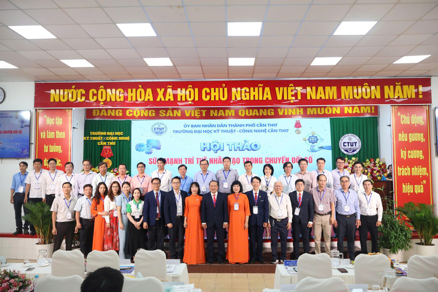 Đại biểu tham dự Hội thảo. dh-ktcn-can-tho-anh-2.jpg