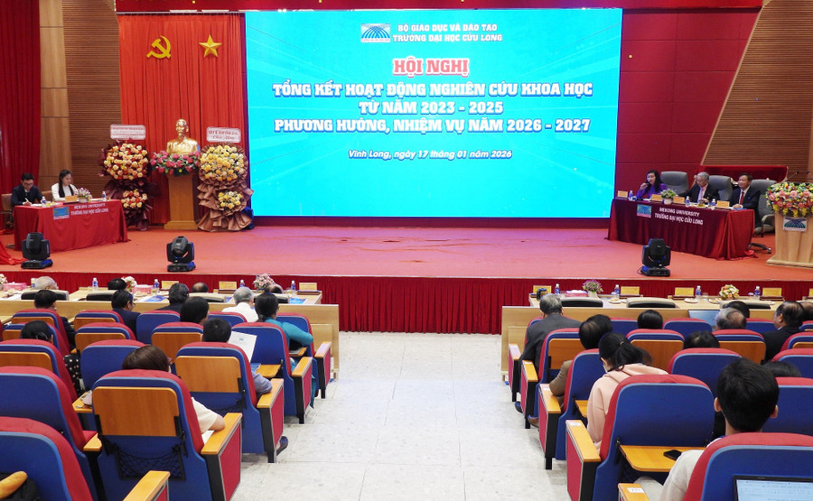 dhcl-nghien-cuu-khoa-hoc-3.jpg