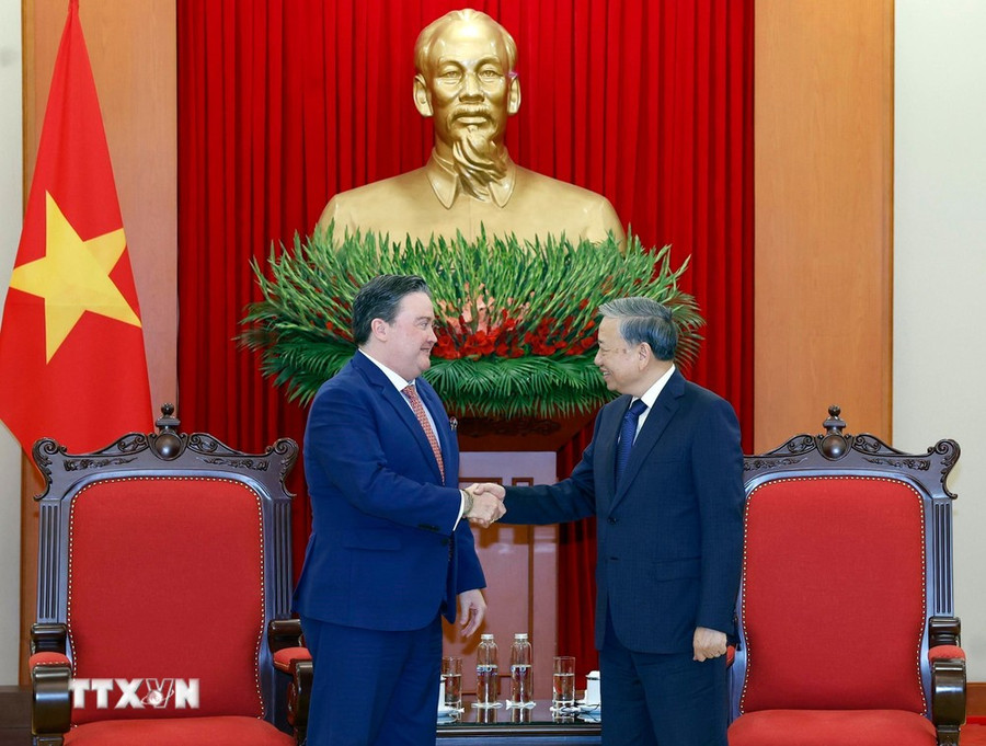 Tổng Bí thư Tô Lâm tiếp Đại sứ Hoa Kỳ tại Việt Nam Marc Evans Knapper. (Ảnh: Thống Nhất/TTXVN) Tổng Bí thư Tô Lâm tiếp Đại sứ Hoa Kỳ tại Việt Nam Marc Evans Knapper. (Ảnh: Thống Nhất/TTXVN)