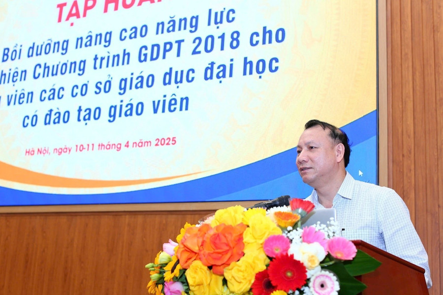 PGS.TS. Nguyễn Đức Sơn phát biểu tại lễ khai mạc chương trình tập huấn 3.jpg