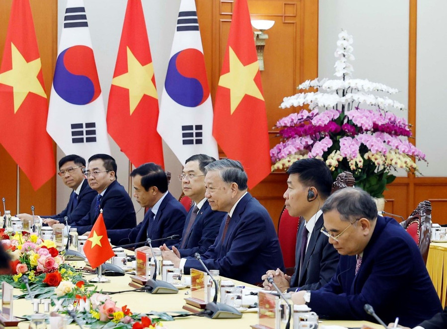 Tổng Bí thư Tô Lâm tiếp Chủ tịch Quốc hội Đại Hàn Dân Quốc Woo Won Shik. (Ảnh: Thống Nhất/TTXVN) Tổng Bí thư Tô Lâm tiếp Chủ tịch Quốc hội Đại Hàn Dân Quốc Woo Won Shik. (Ảnh: Thống Nhất/TTXVN)