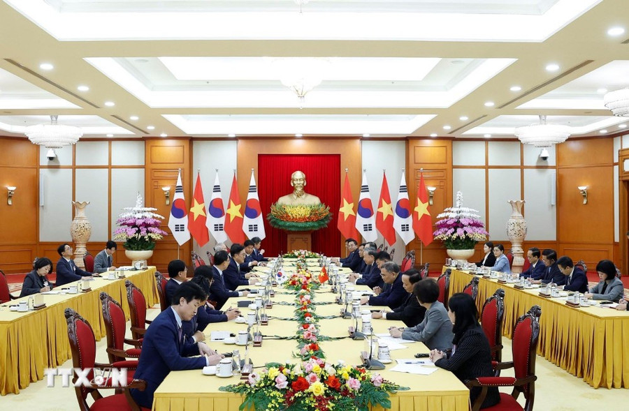 Tổng Bí thư Tô Lâm tiếp Chủ tịch Quốc hội Đại Hàn Dân Quốc Woo Won Shik. (Ảnh: Thống Nhất/TTXVN) Tổng Bí thư Tô Lâm tiếp Chủ tịch Quốc hội Đại Hàn Dân Quốc Woo Won Shik. (Ảnh: Thống Nhất/TTXVN)