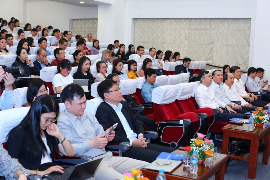 Đại biểu, giảng viên các trường MM888 bảo mật tuyệt đối sư phạm và cơ sở đào tạo Trung Tâm Đăng Nhập MM88 Chính Thức Mới trên toàn quốc tham dự chương trình tập huấn. 5.jpg