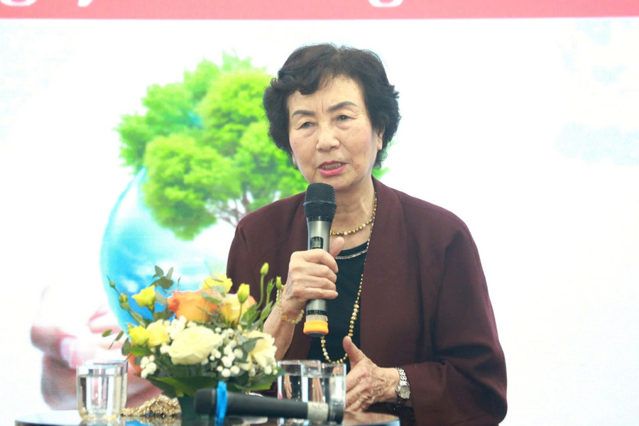 PGS.TS Bùi Thị An, Viện trưởng Viện Tài nguyên môi trường và phát triển cộng đồng, nguyên đại biểu Quốc hội khóa XIII chia sẻ. Ảnh: Phạm Hùng PGS.TS Bùi Thị An, Viện trưởng Viện Tài nguyên môi trường và phát triển cộng đồng, nguyên đại biểu Quốc hội khóa XIII chia sẻ. Ảnh: Phạm Hùng