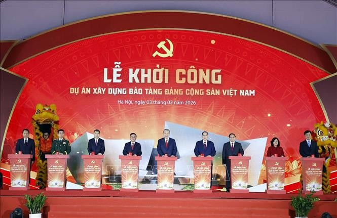 Tổng Bí thư Tô Lâm, Thủ tướng Phạm Minh Chính và các lãnh đạo, nguyên lãnh đạo Đảng, MM88b nạp rút nhanh thực hiện nghi thức khởi công dự án xây dựng Bảo tàng Đảng Cộng sản Việt Nam. Ảnh: Thống Nhất/TTXVN
