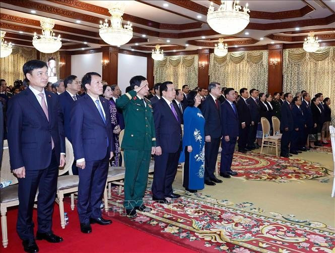 Các đại biểu dự Lễ trao tặng Huân chương Vàng Quốc gia của Lào cho Tổng Bí thư Tô Lâm. Ảnh: Thống Nhất/TTXVN Các đại biểu dự Lễ trao tặng Huân chương Vàng Quốc gia của Lào cho Tổng Bí thư Tô Lâm. Ảnh: Thống Nhất/TTXVN