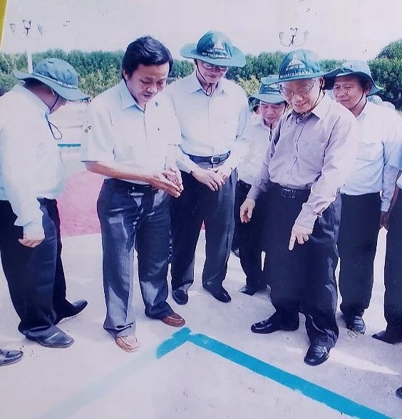 ong trieu 1.jpg
