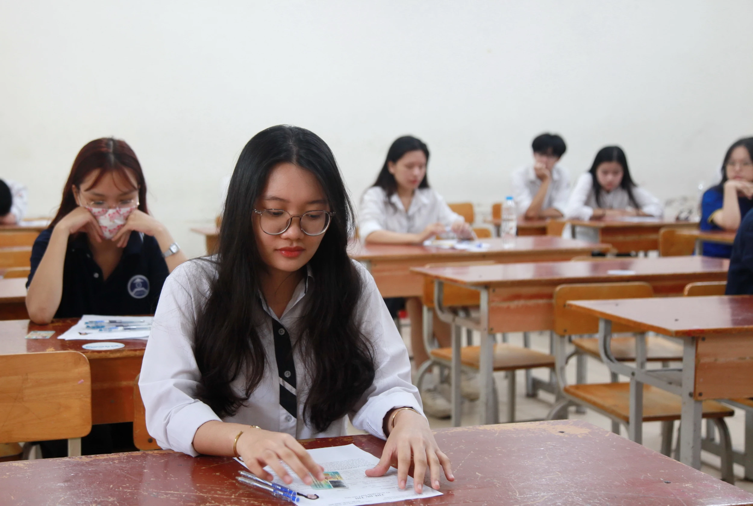 Đăng nhập vào MM886 Việt Nam trước giờ làm bài thi.