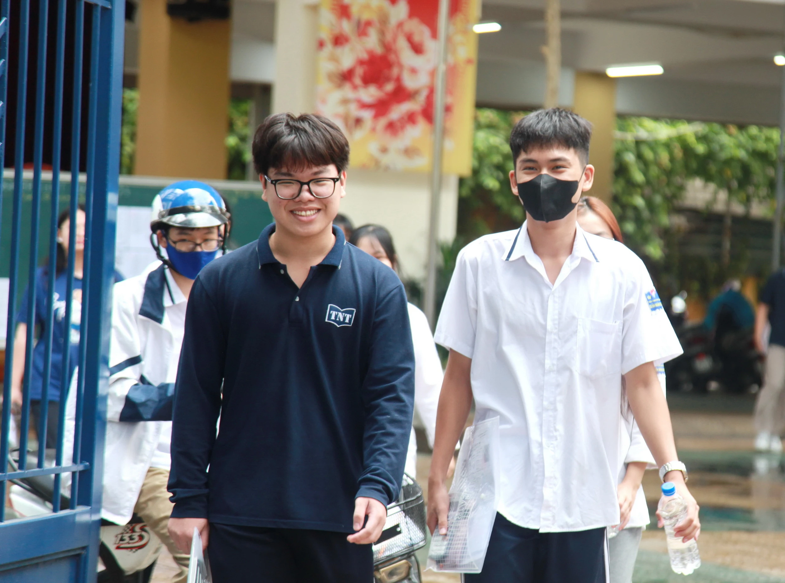 Đề thi vừa sức, nhiều Đăng nhập vào MM886 Việt Nam rời phòng thi với tâm trạng phấn khởi.