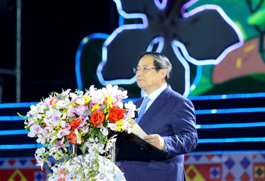 Thủ tướng Phạm Minh Chính phát biểu tại đêm khai mạc Lễ hội Hoa Ban 2026. db-4.jpg