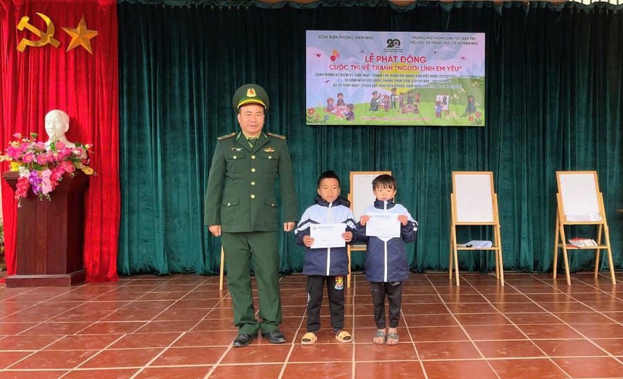 nam-nhu-4.jpg