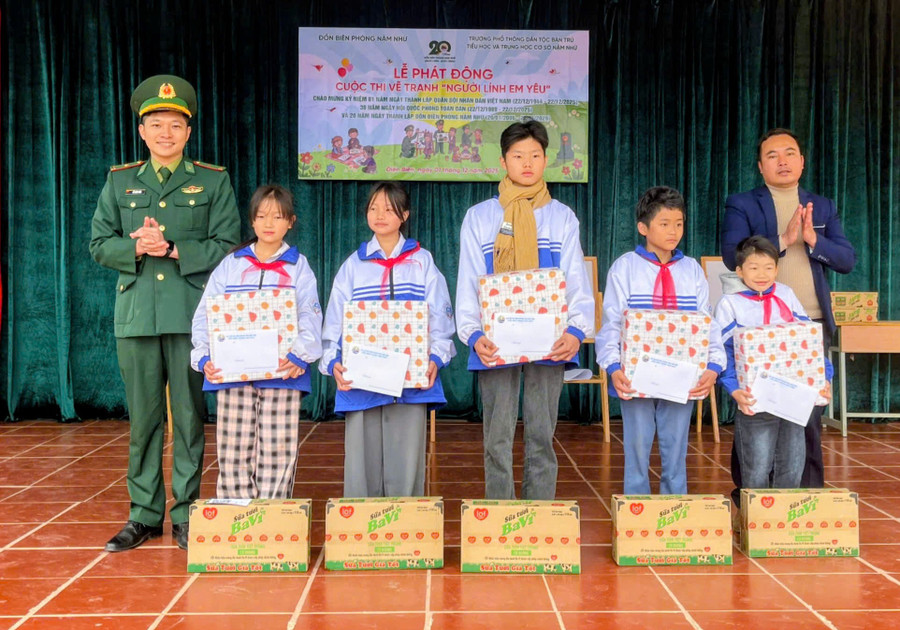 nam-nhu-5.jpg