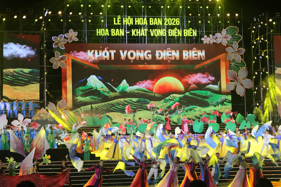 Lễ hội Hoa Ban là sự kiện văn hóa - du lịch tiêu biểu được tỉnh Điện Biên tổ chức thường niên. db-5.jpg