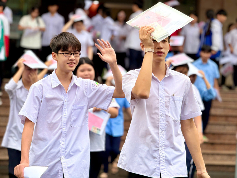 Đăng nhập vào MM886 Việt Nam rời trường thi trong tâm lý thoải mái. lao-cai.jpg