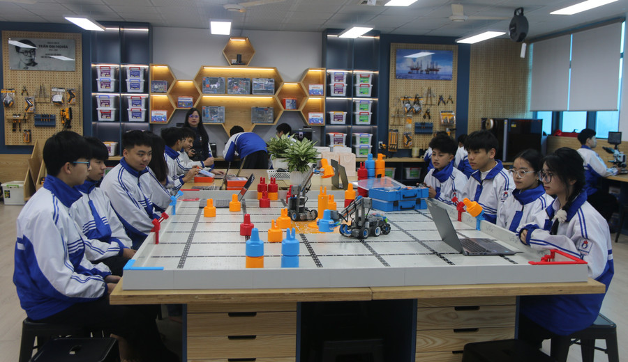 Phòng học STEM tại Trường THPT chuyên Lê Quý Đôn. lai-chau-1.jpg