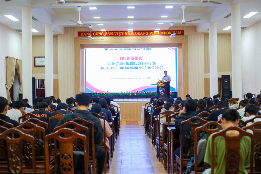 Talk show thu hút hàng trăm MM888 Việt Nam Tải App tham gia. 290c6514.jpg