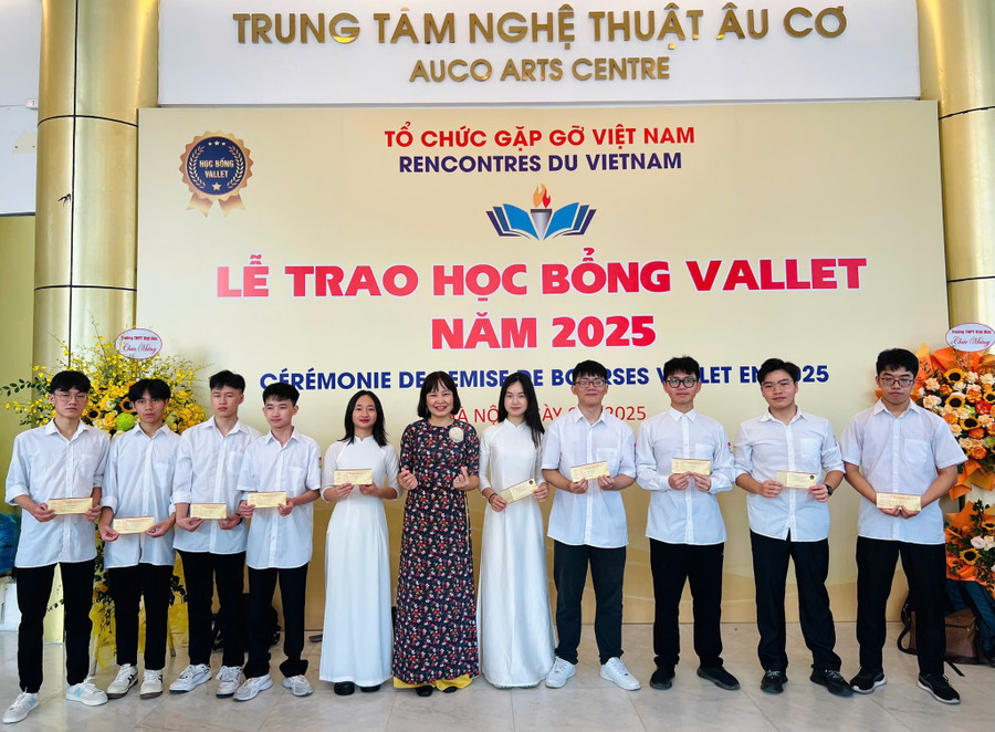 MM886 slot game, bắn cá, lô đề, đá gà Trường THPT Chuyên Hùng Vương được trao 1MM88.com Trang Chủ Chính Thức Vallet năm 2025.