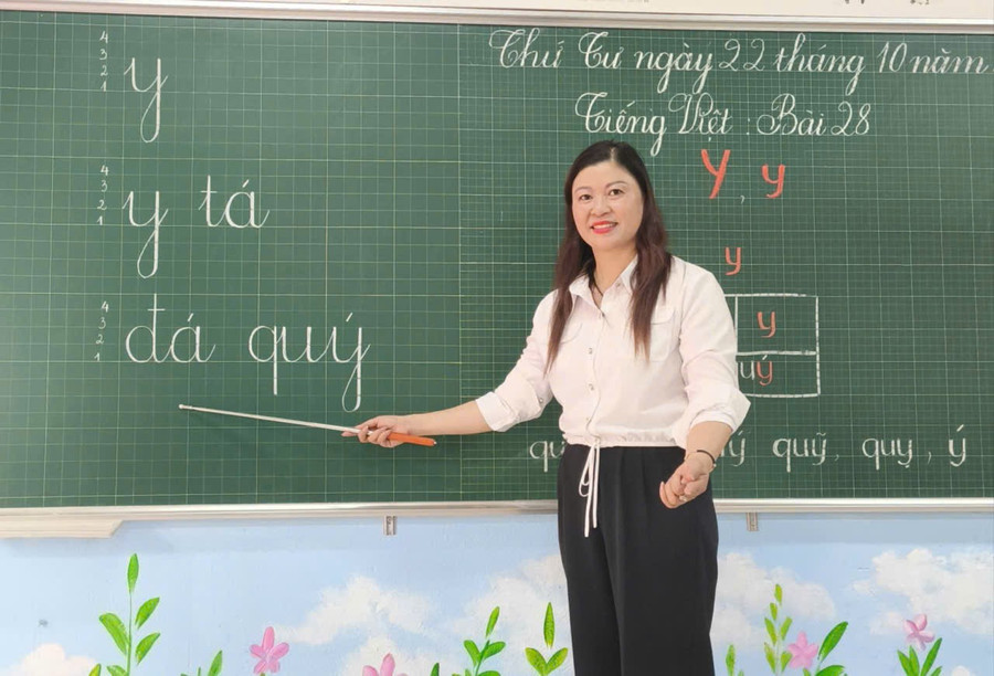 Cô Đoàn Út sáng kiến ra kĩ thuật viết chữ tròn li.