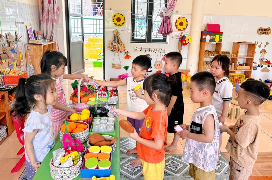 100% số trẻ 5 tuổi tại Phú Thọ đã ra lớp, học 2 buổi/ngày, được chăm sóc bán trú và hoàn thành chương trình giáo dục mầm non.