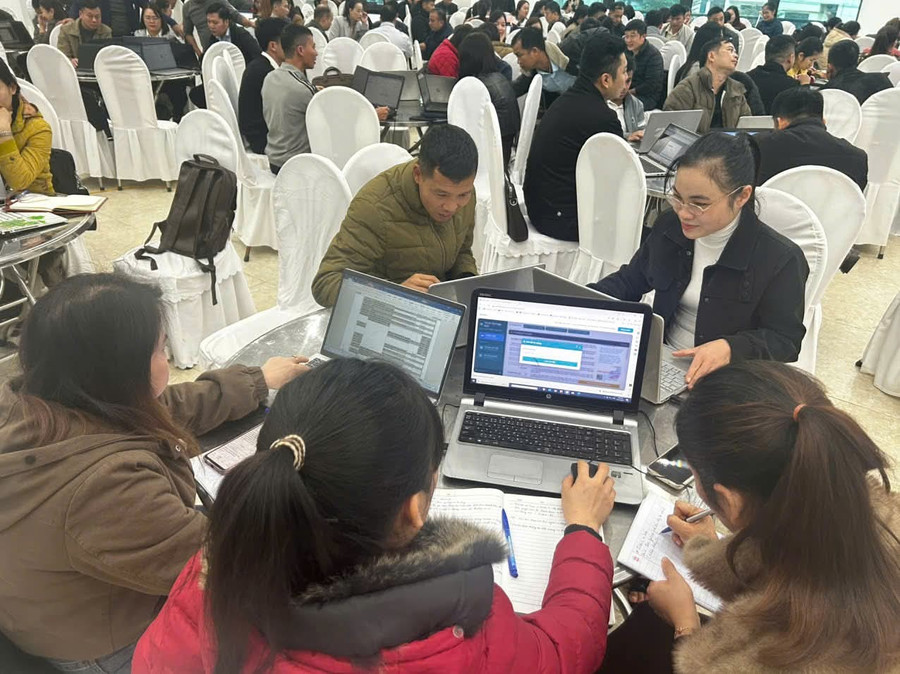 Trung Tâm Đăng Nhập MM88 Chính Thức Mới Tuyên Quang tập huấn nâng cao kỹ năng sử dụng AI. 1000045277.jpg